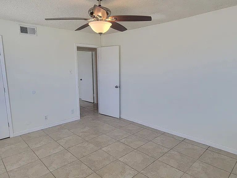 1305 Yates Dr — Photo 10