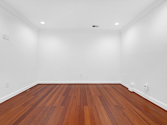 4th image of 432 Evarts St NE APT 4