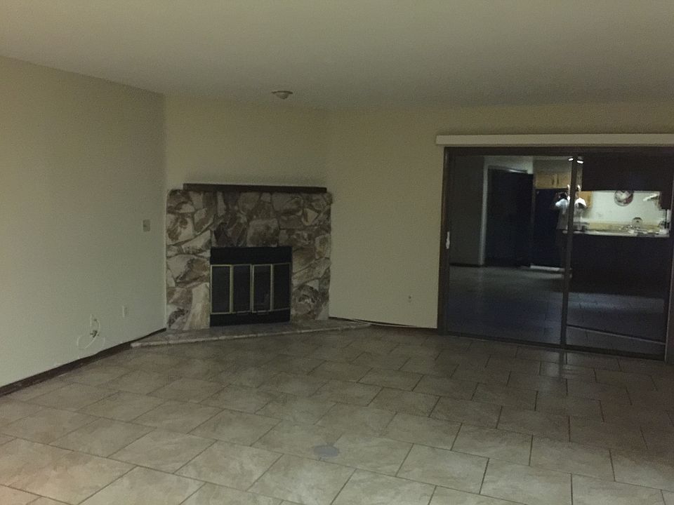 1st image of 10018 S Romaine Cir