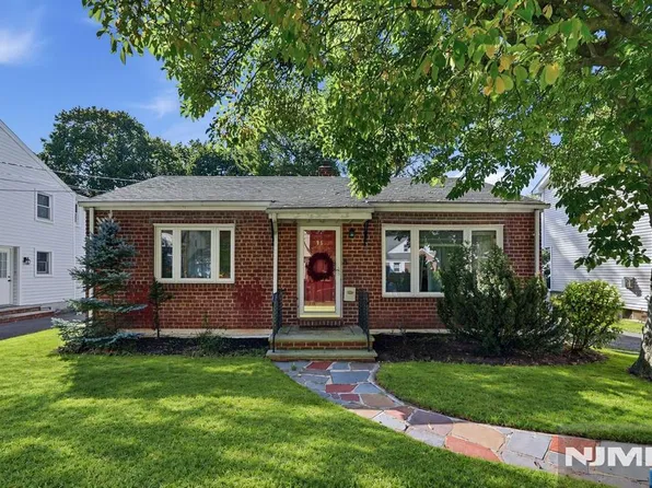 95 Maple Street, Bergenfield, NJ 07621