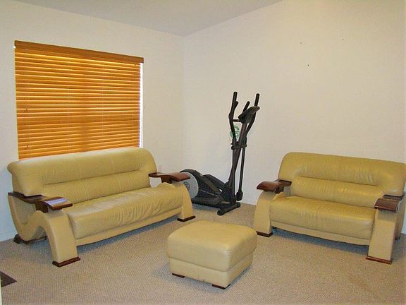 3rd image of 5104 SE 42nd St