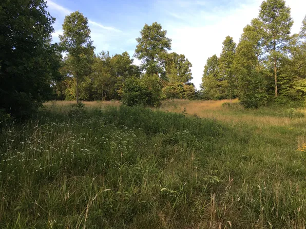 1074 Hanley Rd, Jackson, OH 45640