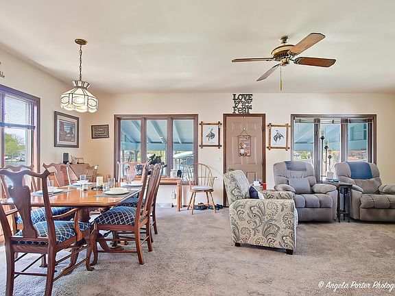 3rd image of 1518 River Terrace Dr