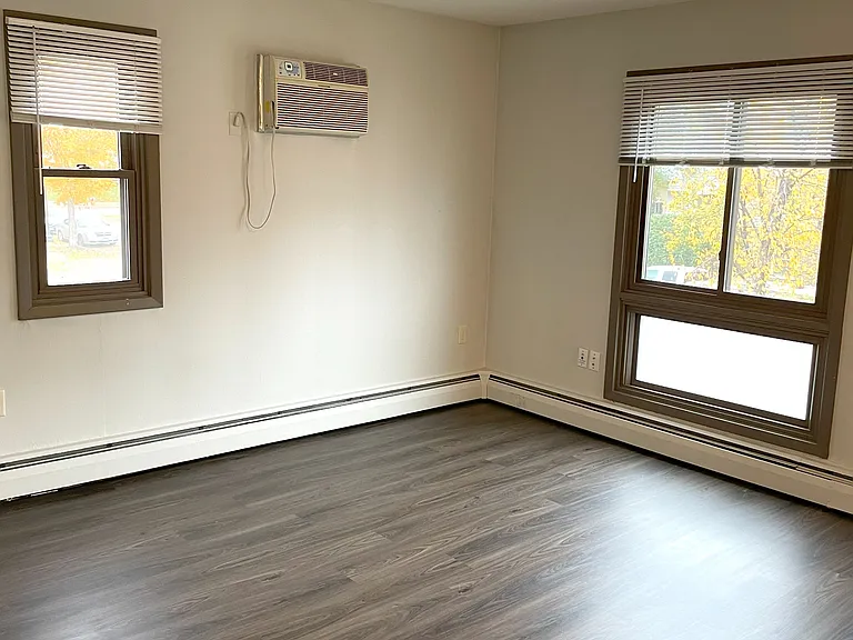 2500 Colfax Apartments — Photo 4