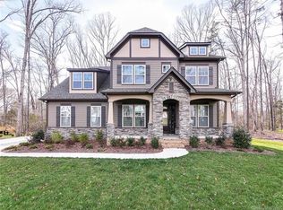 2025 Donovan Dr, Matthews, NC 28104