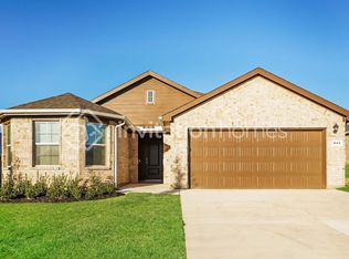 444 Kaufman Dr, Azle, TX 76020