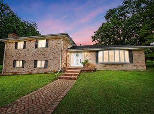 202 Tuttle Rd, Springfield, OH 45503