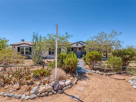 3rd image of 59025 La Brisa Dr