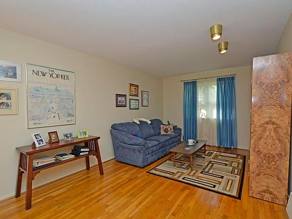 2nd image of 11695 Hinkley Dr