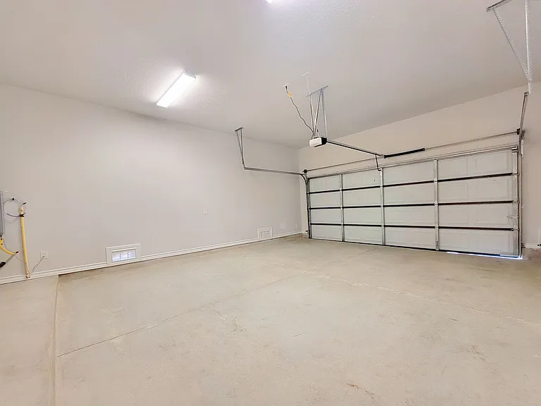 4413 Royal Oak Blvd — Photo 38