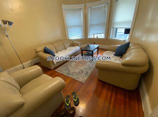 50 Greenough St #1, Brookline, MA 02445