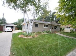 1332 Bennett St, Janesville, WI 53545
