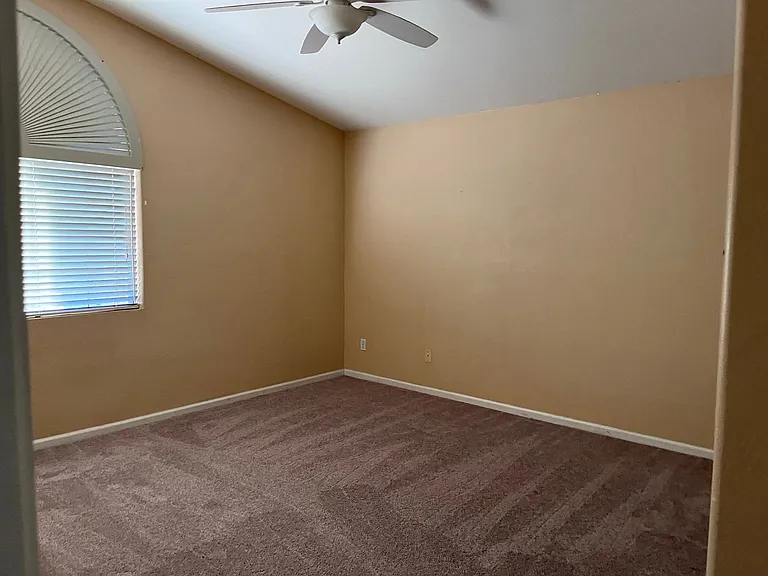 4746 W Carla Vista Dr — Photo 43