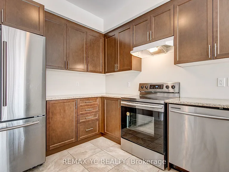 56 Walker Blvd — Photo 11