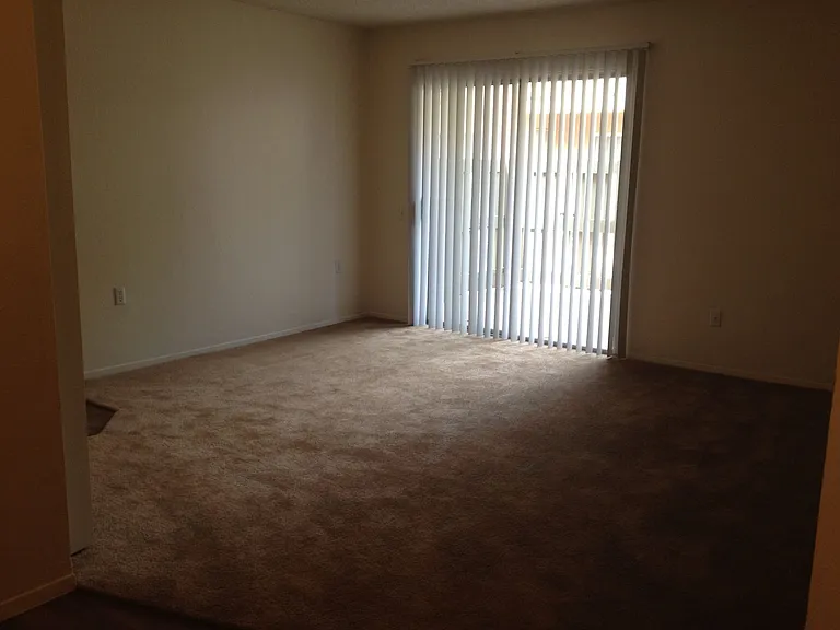 Pantano Villas Apartments — Photo 25