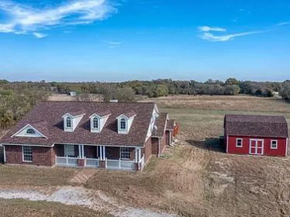 4705 Farmington Rd, Sherman, TX 75092