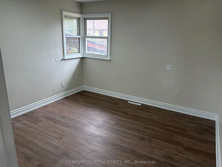13 Ridgewood Ave #UPPER — Photo 7