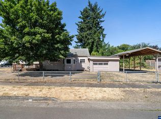 511 W C St, Lebanon, OR 97355