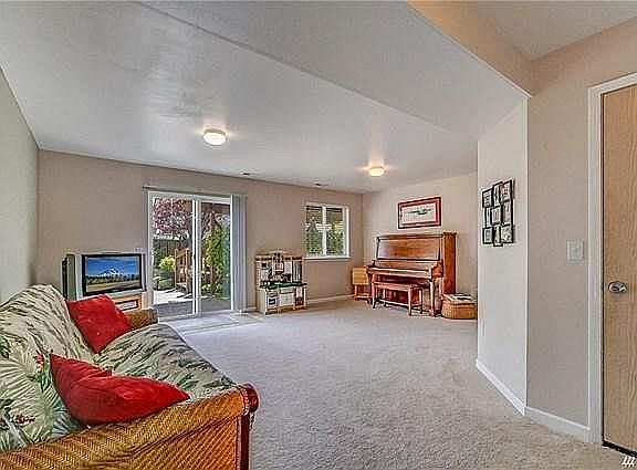 3rd image of 12022 187th Street Ct E