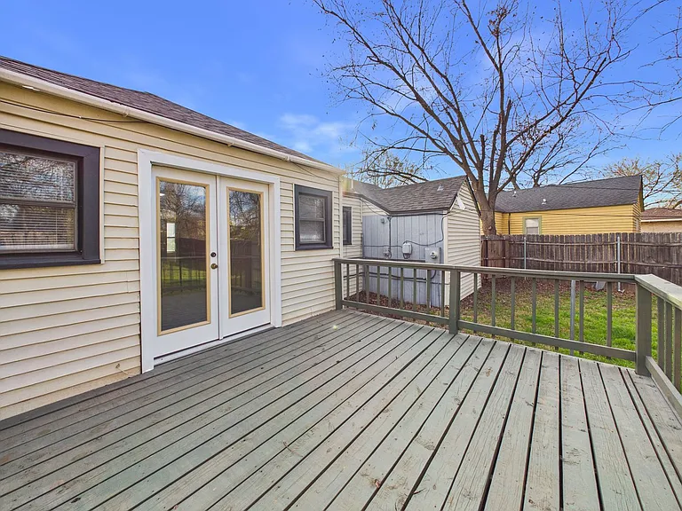 1307 NW Maple Ave — Photo 22