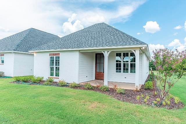 1st image of 36 Lucille Ln