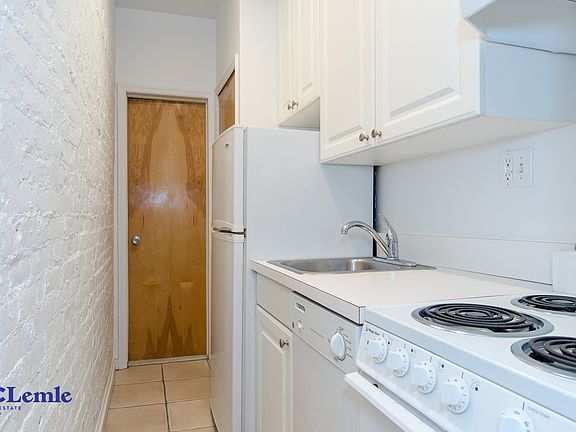 2nd image of 216 E 83rd St #2FW