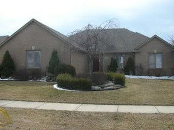 19888 Balmoral Dr, Macomb, MI 48044