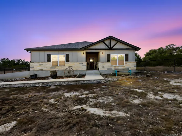 118 red tail, Spring Branch, TX 78070