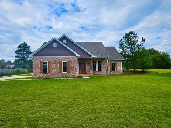 883 Jester St, Cowarts, AL 36321