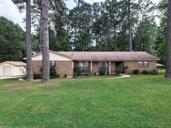 907 Tanglewood Dr, Hope, AR 71801