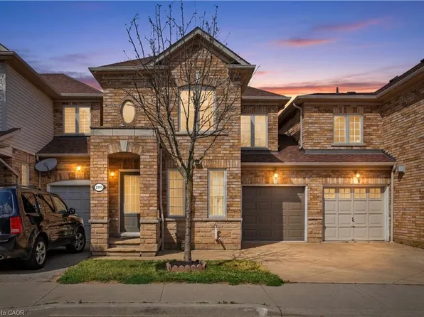 2393 Curtis Rd, Burlington, ON L7L 7M4