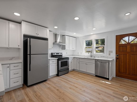 4th image of 6213 S Mullen Street