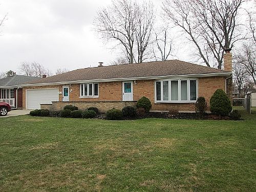 1st image of 30 Arrowhead Dr