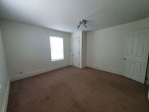 5th image of 1811 Vichy Rd #C