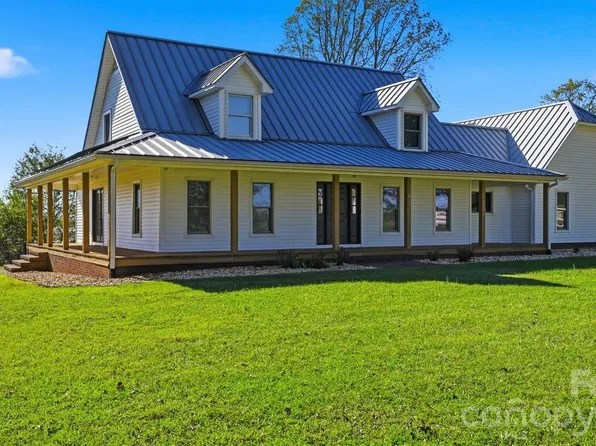 2405 Startown Rd, Newton, NC 28658