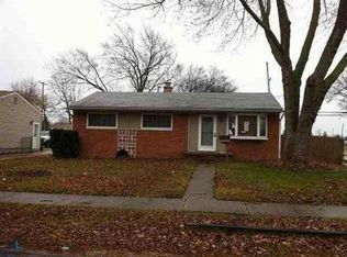 33723 Donnelly St, Garden City, MI 48135