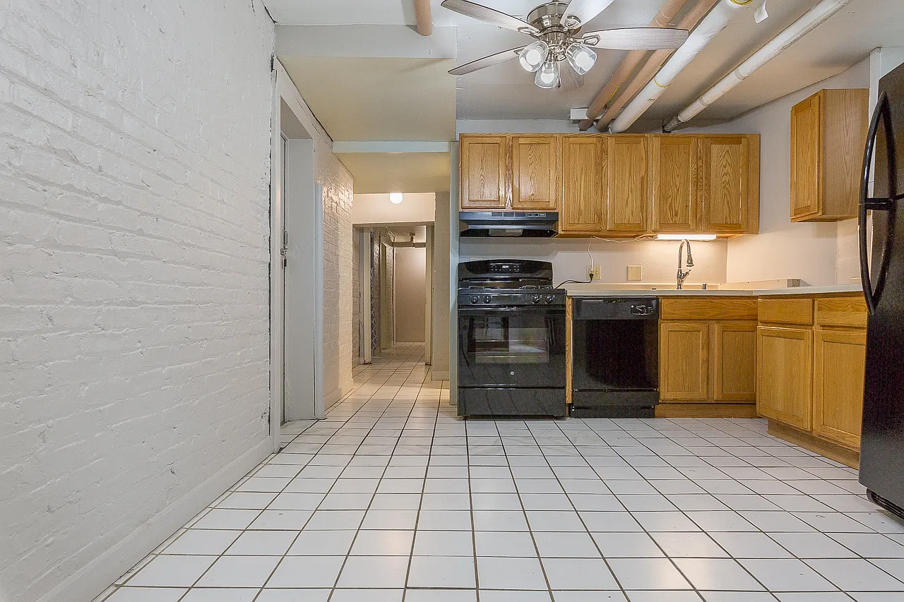 148-150 E Gorham St — Photo 1