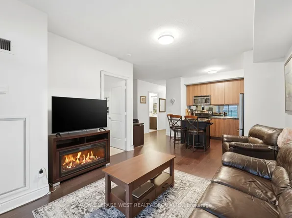 16 Brookers Ln #1406, Toronto, ON M8V 0A5