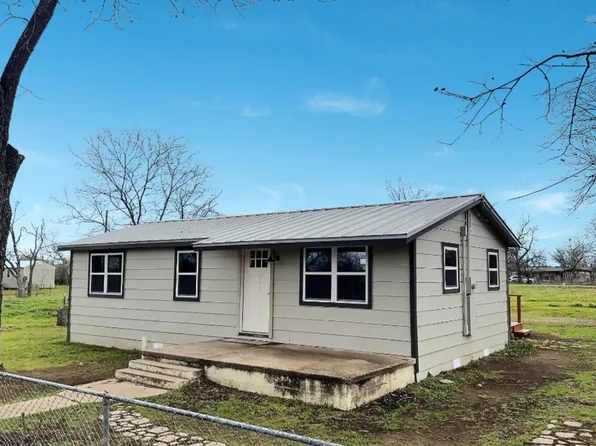 1100 SW 22nd St, Mineral Wells, TX 76067