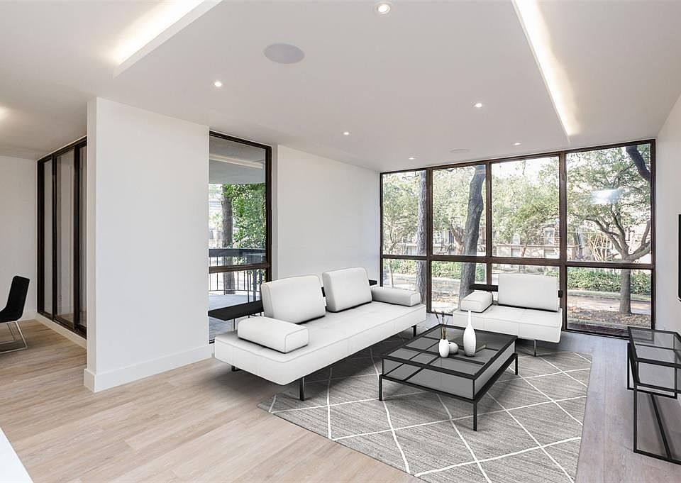 1st image of 5001 Woodway Dr Unit 205