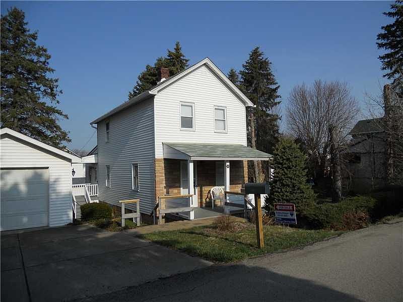 1st image of 105 Seslar St