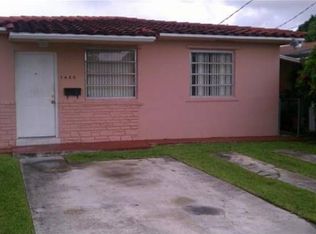 7425 SW 22nd St, Miami, FL 33155