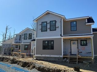137 Essex St, Middleton, MA 01949