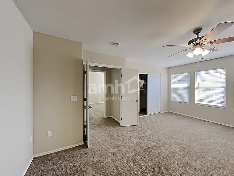 10460 E Obispo Ave — Photo 15