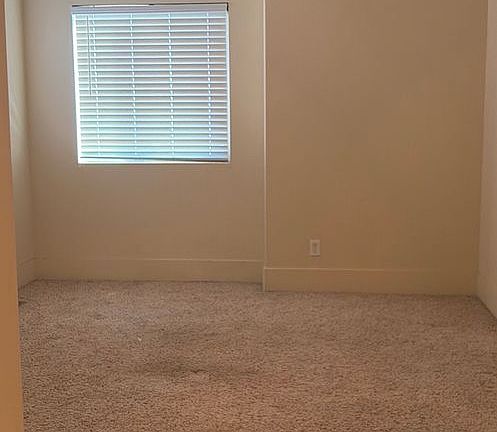 2nd image of 1600 W 560 S