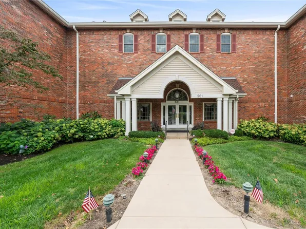 561 Sarah Ln APT 206, Saint Louis, MO 63141