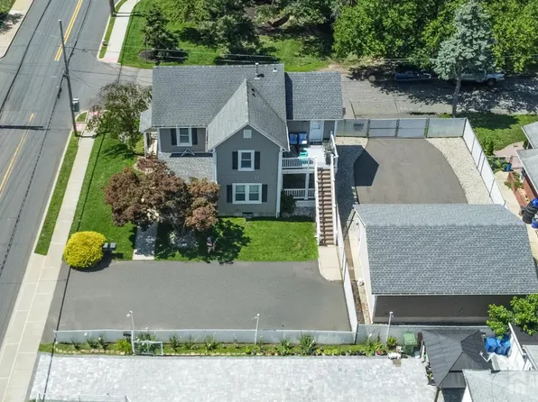 637 Main St, Sayreville, NJ 08872
