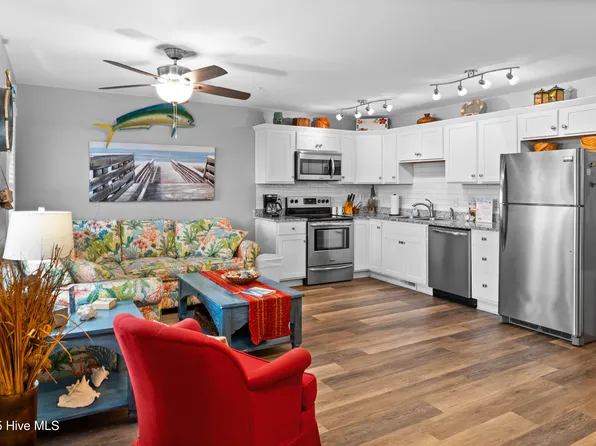 305 N Topsail Drive #25, Surf City, NC 28445
