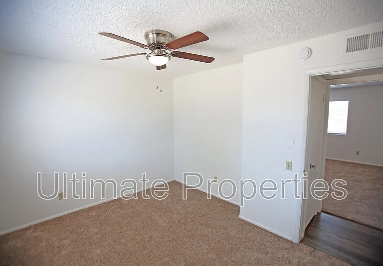 707 N 95th Dr — Photo 10