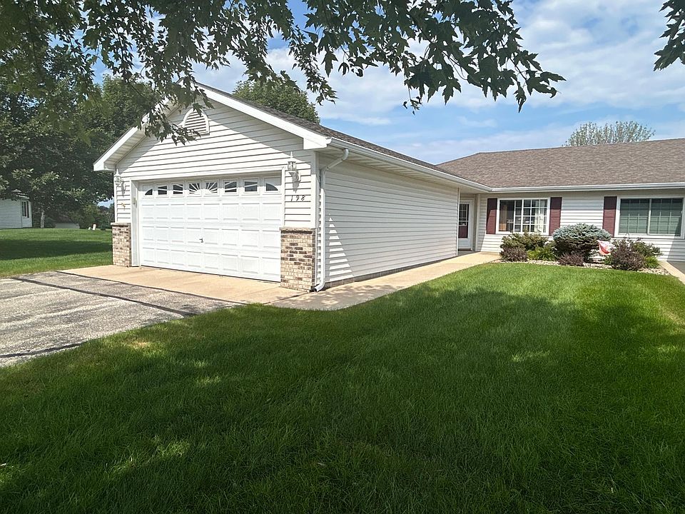 2nd image of 198 Cedar Cove Ln